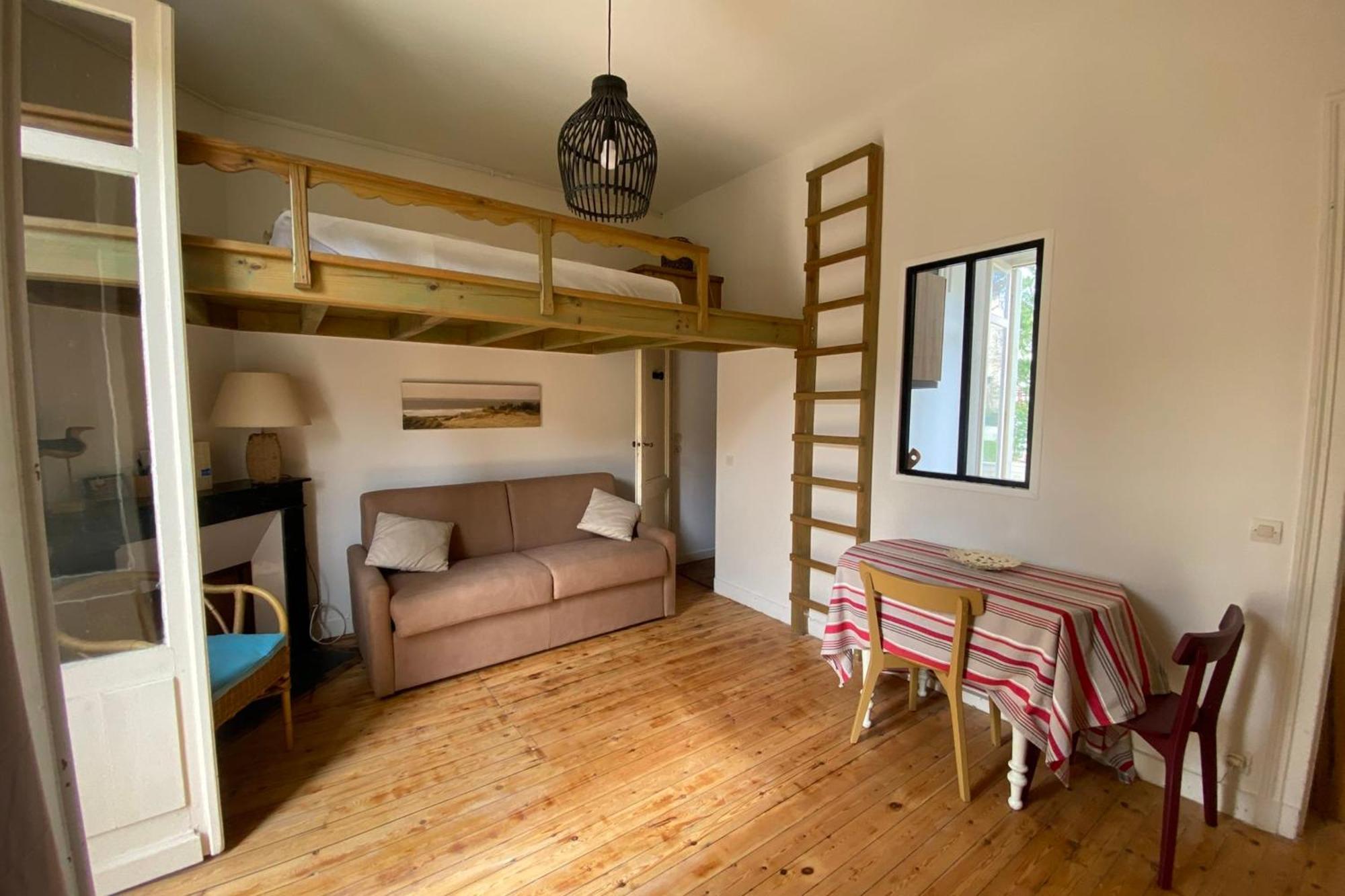 דירות ארסשון Pretty Cocoon With Two Balconies מראה חיצוני תמונה